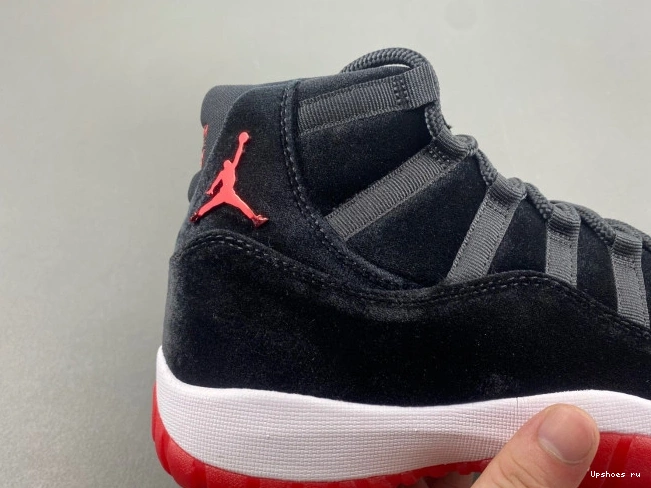 DB5457-061 Jordan Velvet Retro   Bred   11 1206